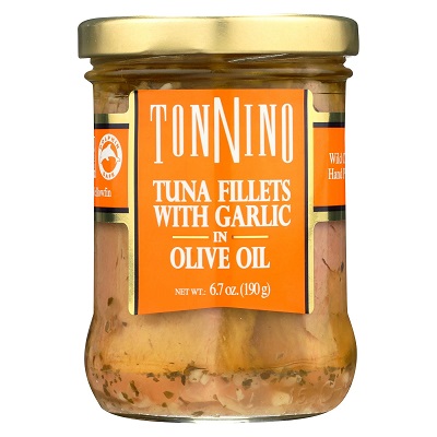 Tuna Fillets with Garlic in Olive Oil